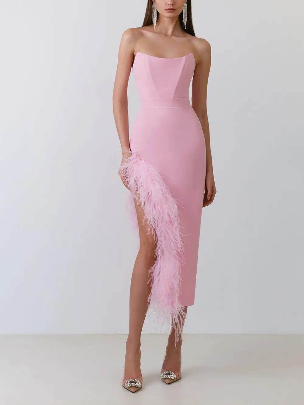 New Women Sexy Strapless Black White Feather Midi Bandage Dress 2026 Split Knitted Elegant Evening Bodycon Party Dress