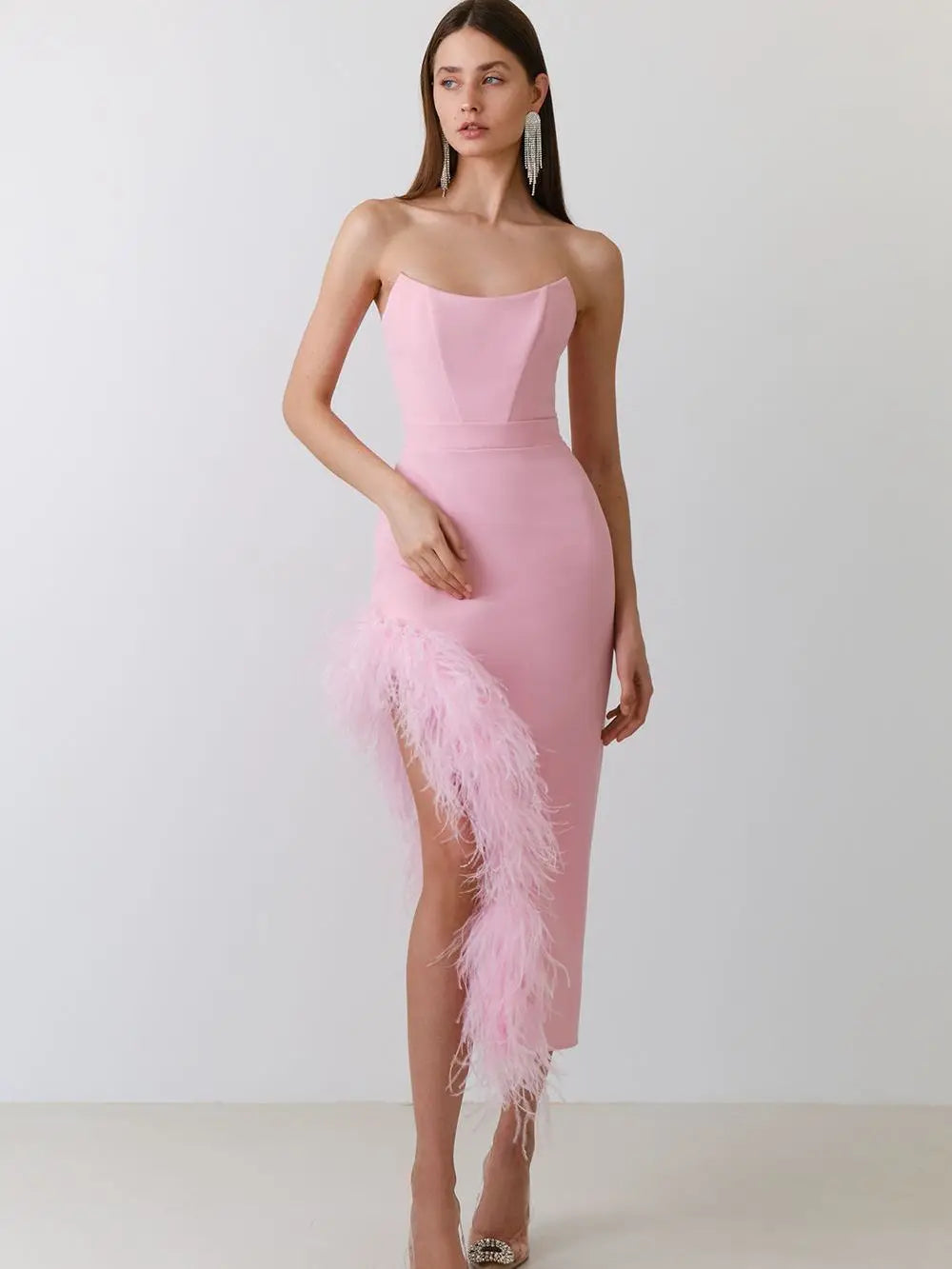 New Women Sexy Strapless Black White Feather Midi Bandage Dress 2026 Split Knitted Elegant Evening Bodycon Party Dress